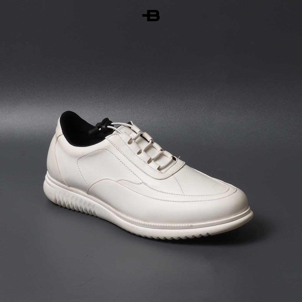 SEPATU PRIA SNEAKERS FULL HITAM - BT BRAVE FULL WHITE