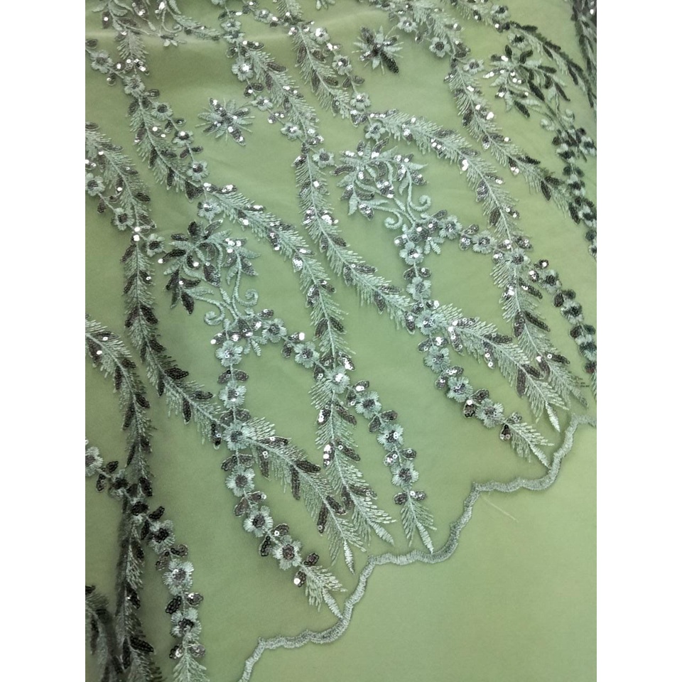 Kain Brokat Tile Hijau Sage Green Bahan Kebaya Motif Akar Bunga Floral / Motif Sapto Perancis Meteran