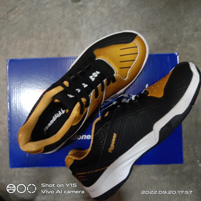 {MentariStore} Sepatu Badminton flypower kalasan 04 original - BLACK/GOLD 40 Limited