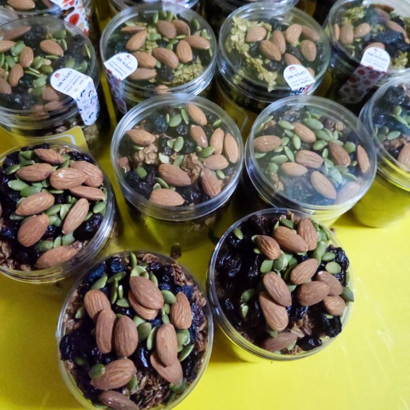 

Oat Cookies Cokelat Granola