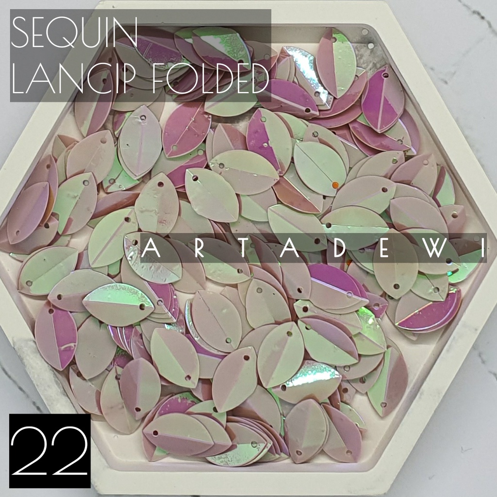 SQ1502 | Sequin DAUN FOLDED 10x15mm lancip folded
