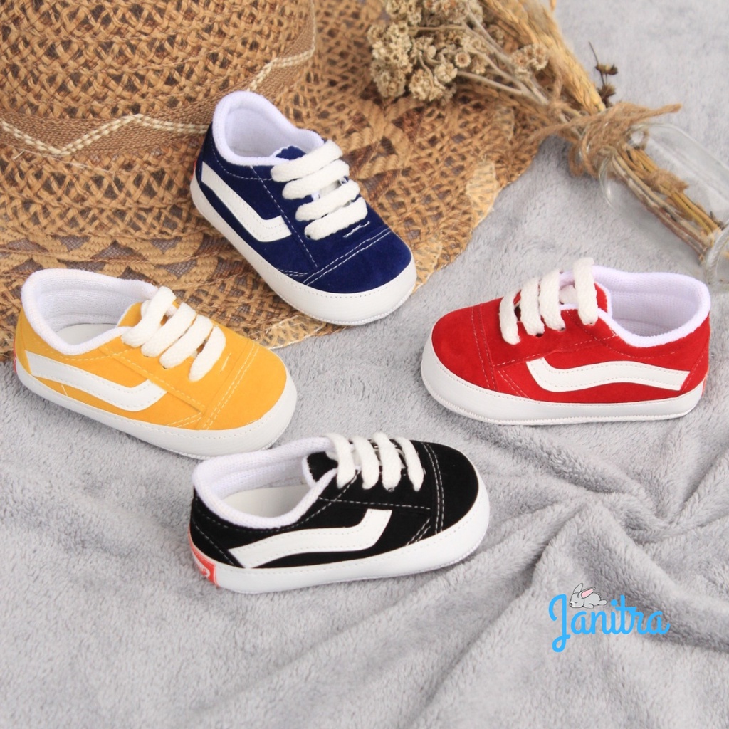 janitra sepatu anak bayi prewalker  bayi gendong dan belajar jalan sepatu baby UNISEX  vansss001