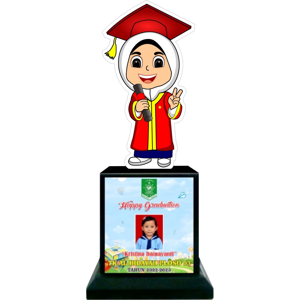 

piala kelulusan, piala TK paud wisuda , manasik