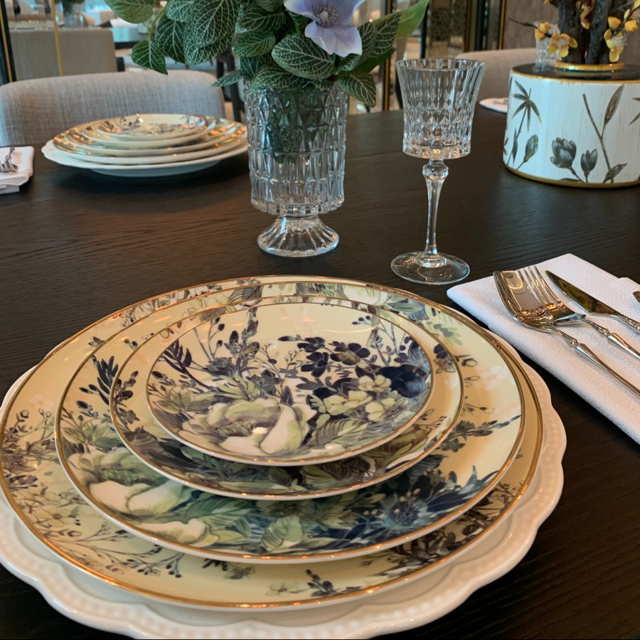 Matilda Plate Set (4pcs - S,M,L,XL) by Mademoiselle Liem