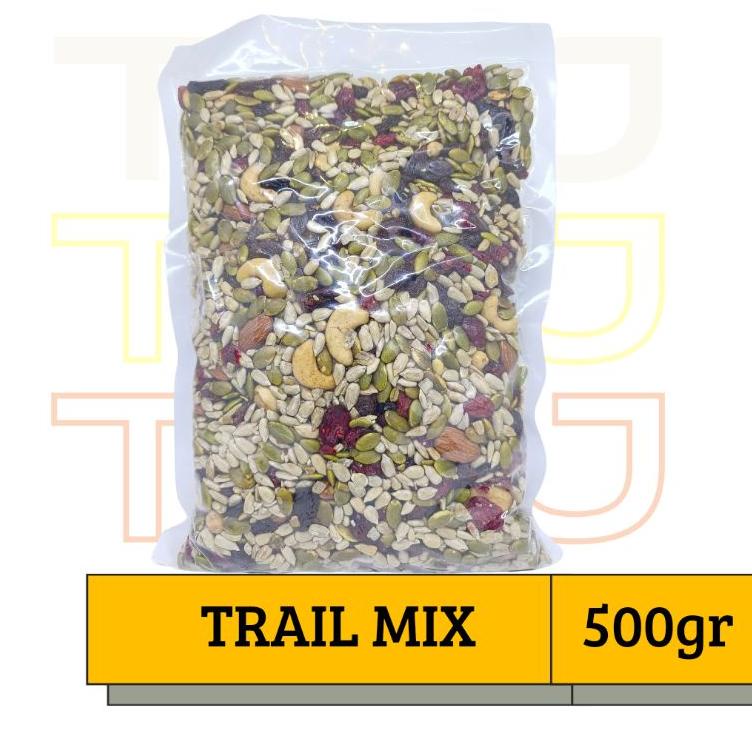 

☄ PREMIUM TRAIL MIX 500 gr (ALMD, CHSEW, RAISN,CRNBRY, PUMKIN, SNFLWR,CHIA) ➫