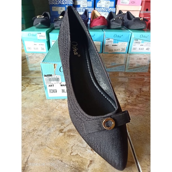 Otha flatshoes wanita