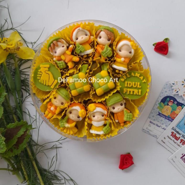 

COKLAT KARAKTER LEBARAN ANAK MUSLIM |KUE LEBARAN| PARCEL ANAK| PARCEL LEBARAN .