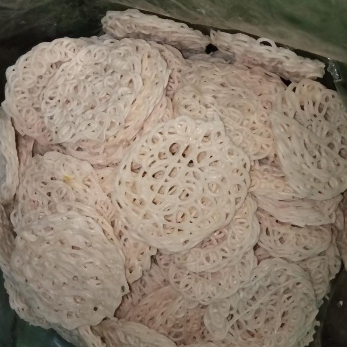 

kerupuk keriting mentah 1 kg uru01