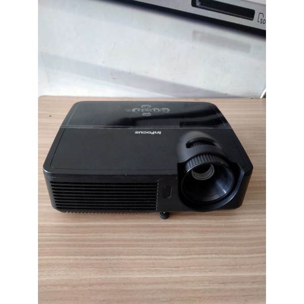 Proyektor Infocus IN112