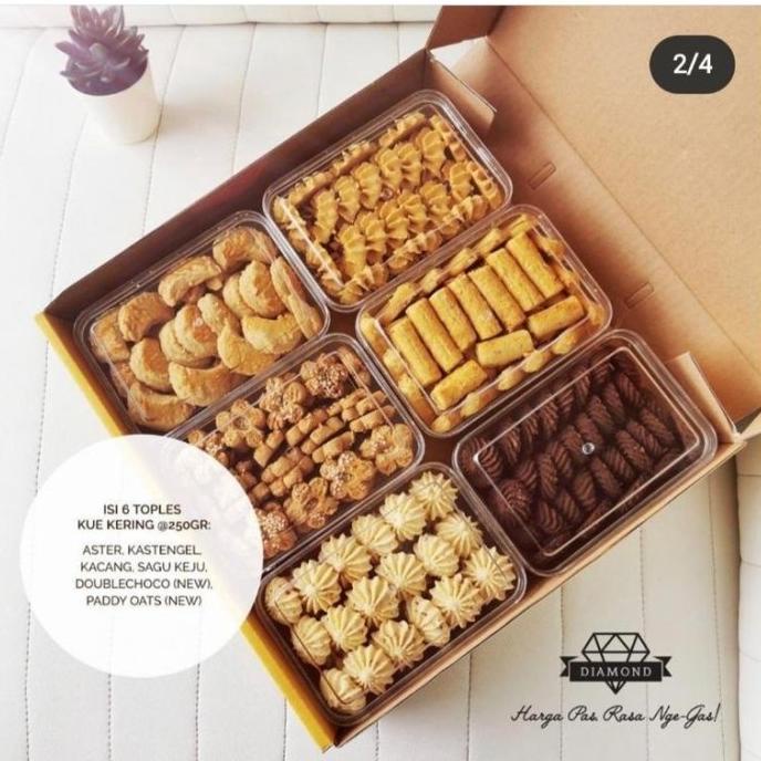 

PARSEL RAMADHAN KUE KERING LEBARAN 1 BOX ISI 6 /HAMPERS LEBARAN EL09I09A82L