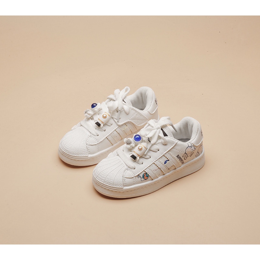 babyfit [size 21-36] sepatu sneakers anak three lines dengan toy clip astronot kitty sneakers anak cewek cowok import bn-0315