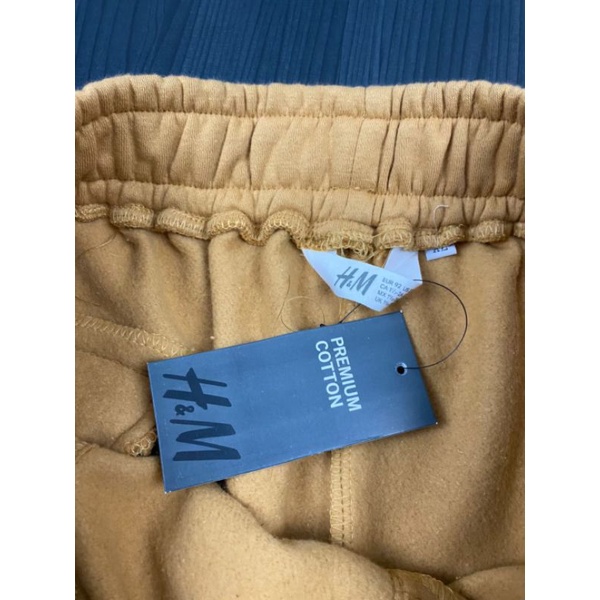 CELANA PENDEK H&amp;M YELLOW FULL TAG LABEL CASUAL HYPE