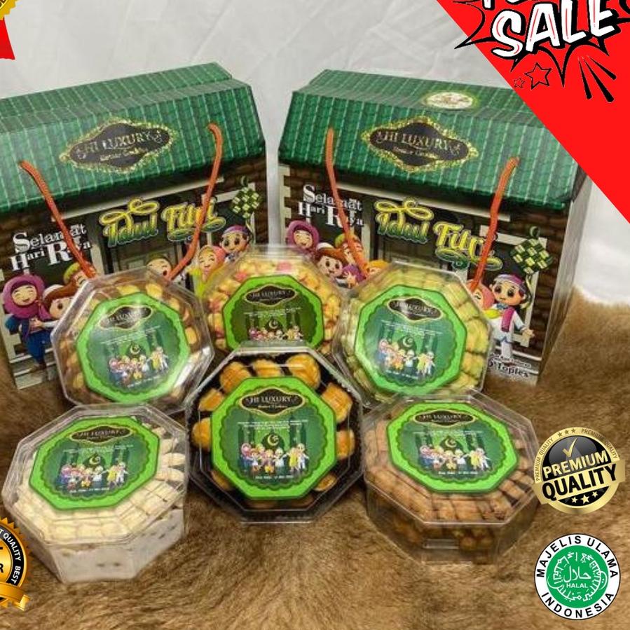 

HOT Product PAKET KUE LEBARAN LUXURY PARCEL KUE KERING HAMPERS RAMADHAN PAKET KUE KERING IDUL FITRI 