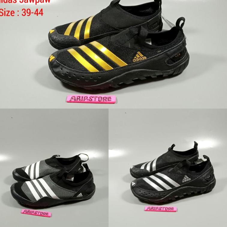 HARGA TERMURAH sepatu adidas jawpaw slip on Premium Original / jawpaw 2 Slip On Black Gold