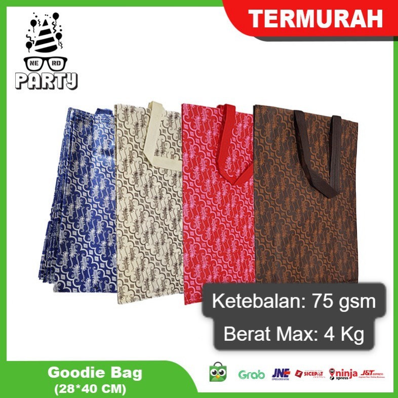 

Gomico Batik / Tas Spundbond Batik / Tas Kain / Tas Souvenir / Goodiebag