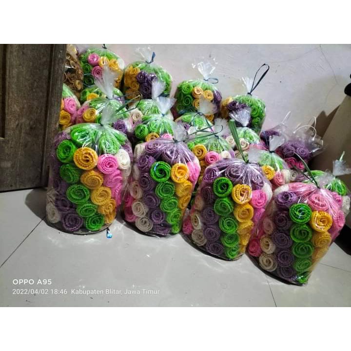 

(grosir) opak gambir rasa buah 500gr mix warna / opak gapit khas blitar ( free packing kardus )