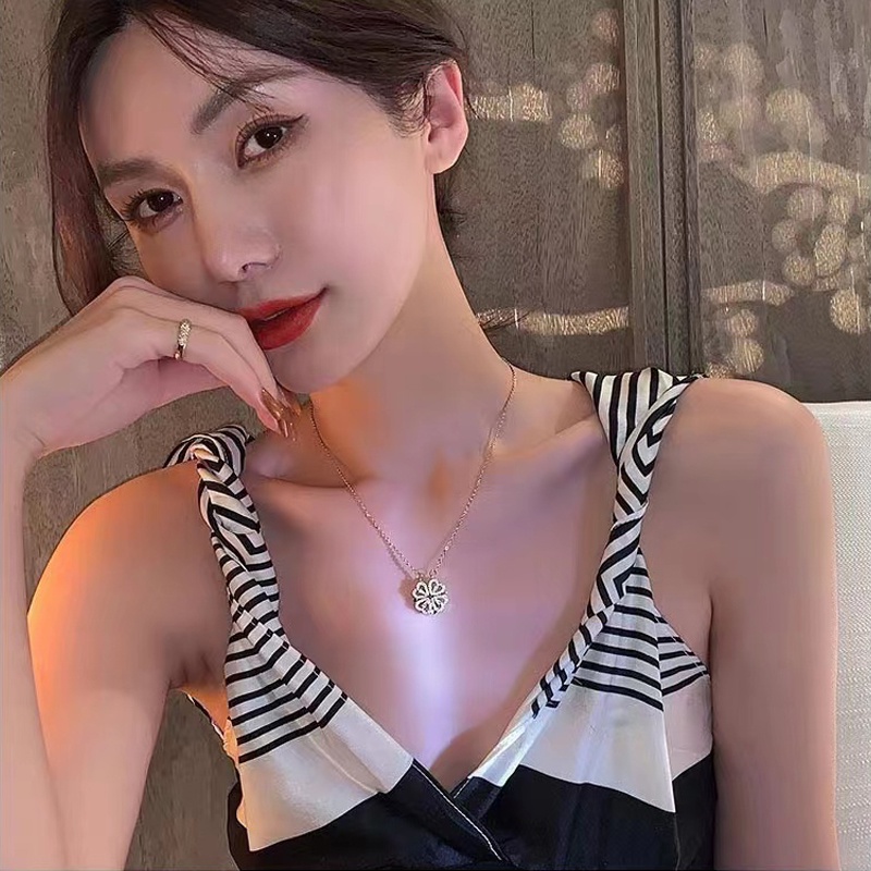 Kalung Titanium Wanita Korea Semanggi Hati Emas 18k Kristal Berlian 2 Cara Memakai Perhiasan