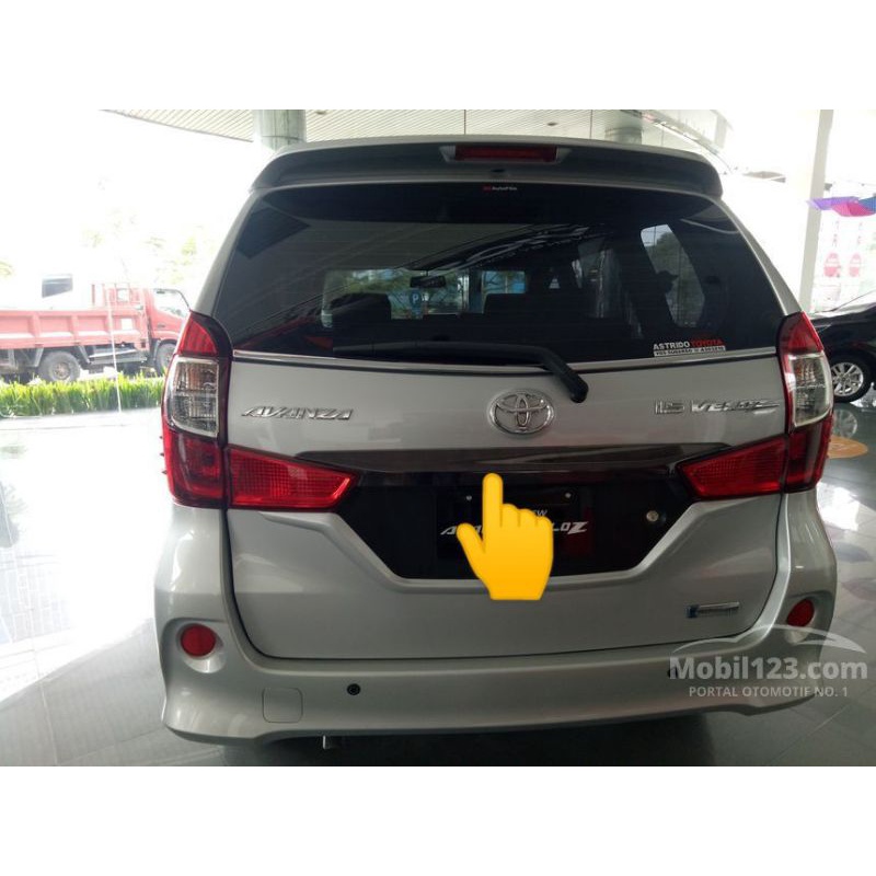 Trunklid Lis List pintu bagasi black chrome avanza vekoz 2016 2018 original