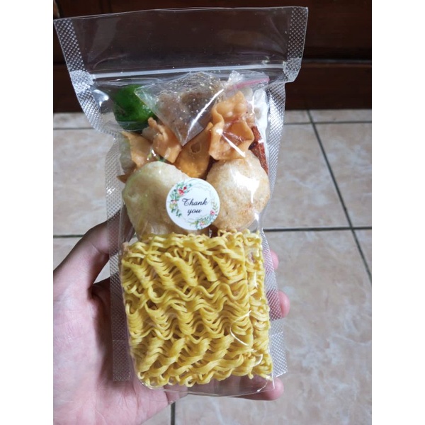 

Cuanki Mie Instan Khas Jawa Barat
