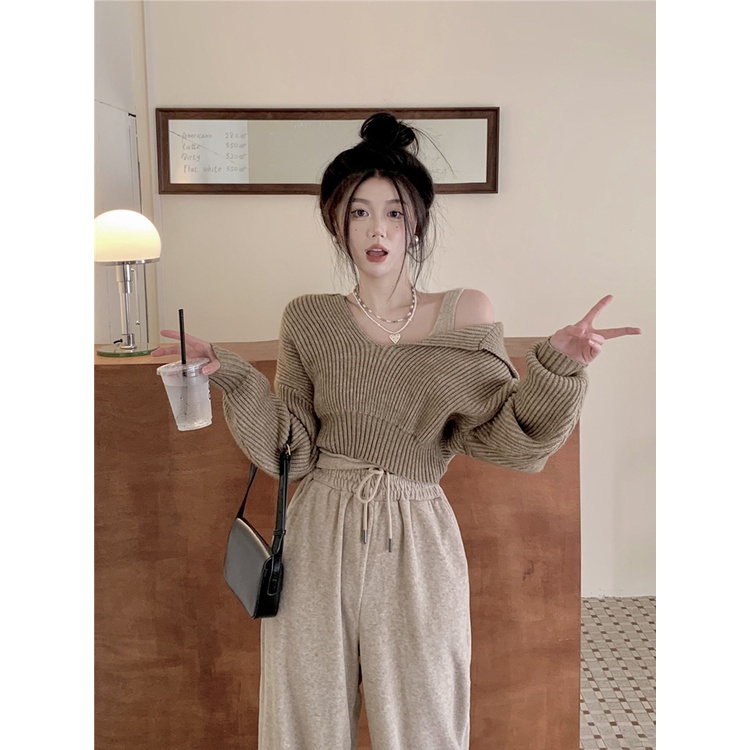 Red Jas gaya malas wanita desain musim semi rasa sweater pendek dengan rompi celana lebar kaki celana wangi kecil setelan tiga potong