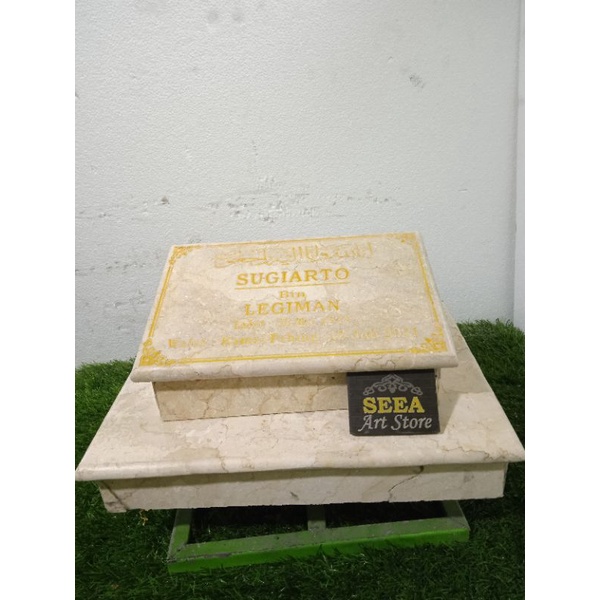 BATU NISAN MAKAM BUKU KECIL MARMER