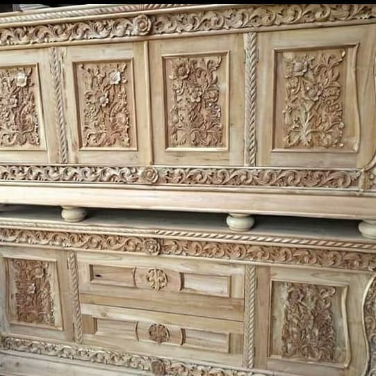 RAY bivet buvet meja tv jati motif biola