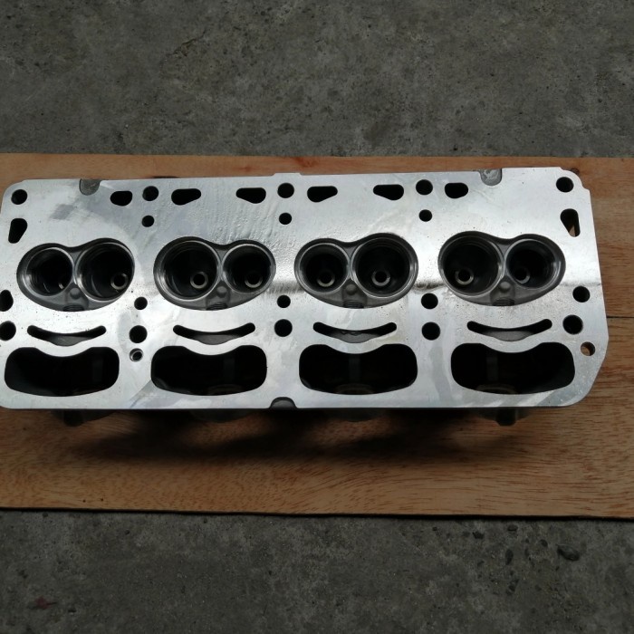 Cylinder Head Deksel Kijang 5K