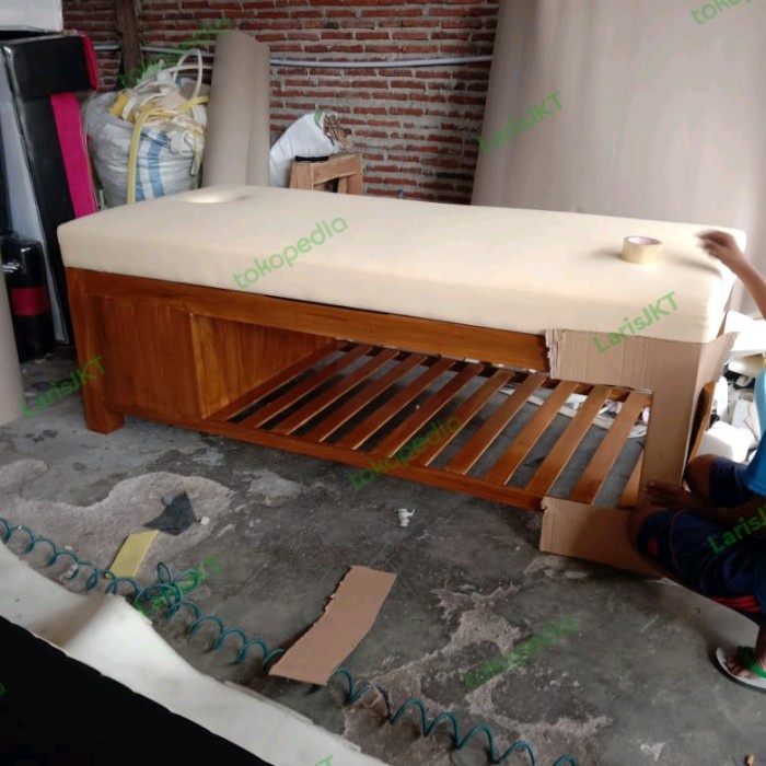 LJ1 Bed Massage Spa / Dipan Pijat / Dipan Spa Satu Loker