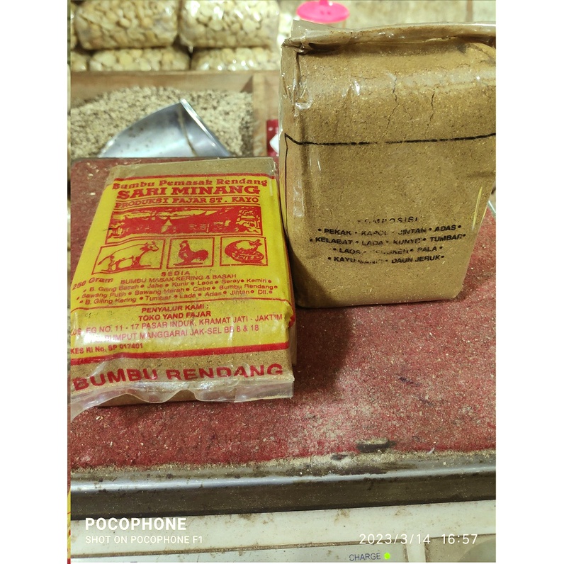 

Bumbu siap Saji Sari Minang Rendang Berat 1Kg is 4 Bungkus
