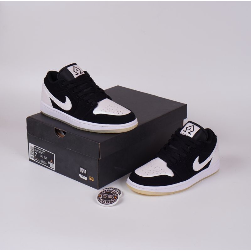 Sepatu Nike Air Jordan 1 Low Diamond