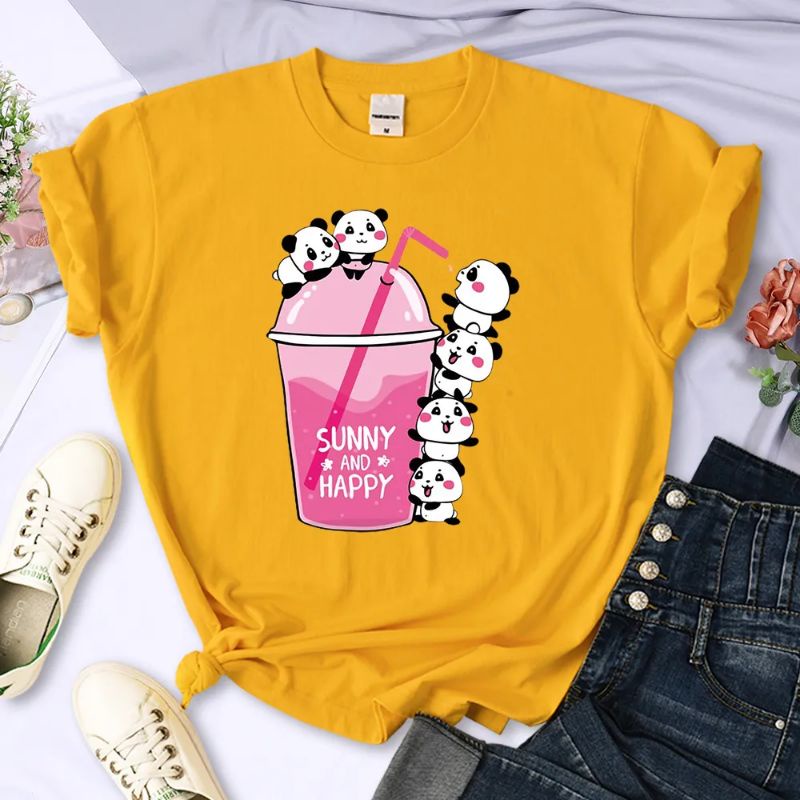 Kaos Wanita Panda Boba Lucu Oversize Lengan Pendek Jumbo Baju Panda Wanita Anime Kartun Aesthetic Tebal T-shirt Gambar Panda Beruang Minuman Boba Jumbo Katun Combed Kaos Atasan Cewek Motif Gambar Lucu Oversize All Size Lengan Panjang Baju Kaos Distro XXXL