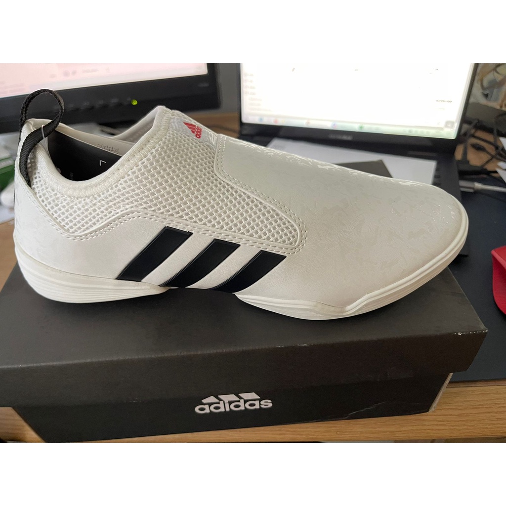Sepatu Taekwondo Adidas AdiBrass