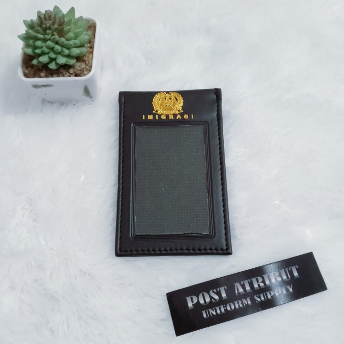 Terlaris Tempat Id Card Imigrasi Magnet / Id Card Magnet Imigrasi
