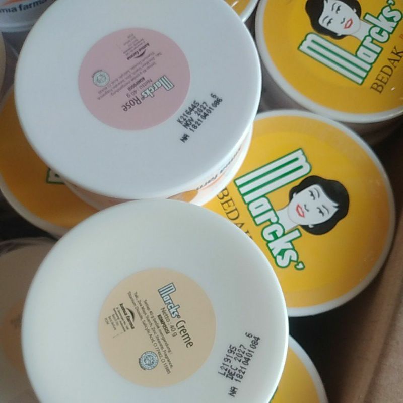 bedak marcks teens padat bedak marcks tabur
