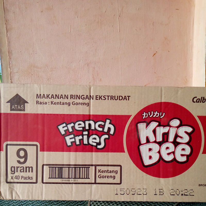 KRISBEE FRENCH FRIES 9GR 1 DUS/KARTON ISI 40 BUNGKUS KENTANG GORENG DENGAN SAOS SAMBAL COLEK 9 GRAM KRISBI KRIS BEE 1000 AGEN GROSIR SNACK