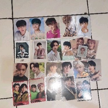 PC NCT MARK WINK KEMEJA PUTIH STRAYKIDS OFFICIAL LIHAT DESKRIPSI