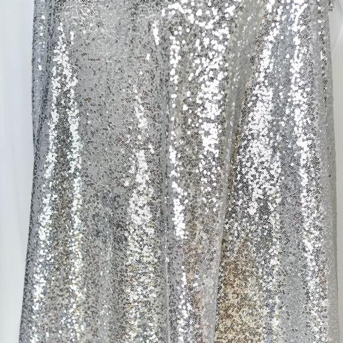 [KODE 77]  Kain sequin silver tile putih / kain seribu payet / background foto video ala selebgram