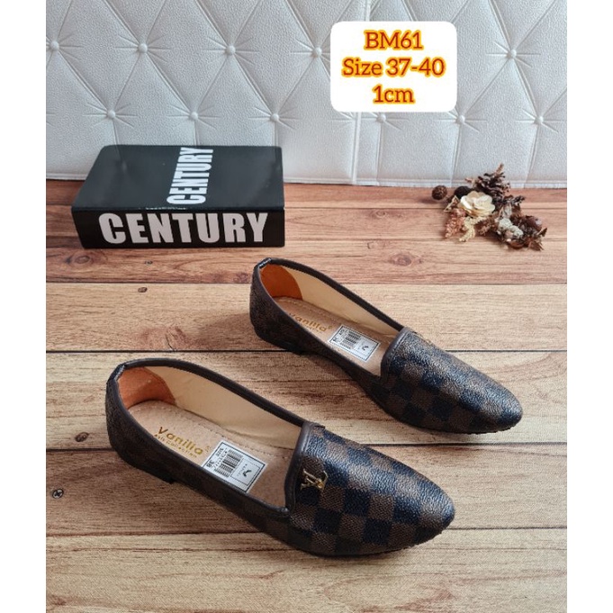 BM 61 flat shoes Wanita Cantik Bahan Sintetis Nyaman Murah