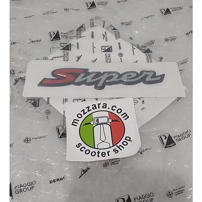 Stiker / Emblem Vespa GTS " Super "