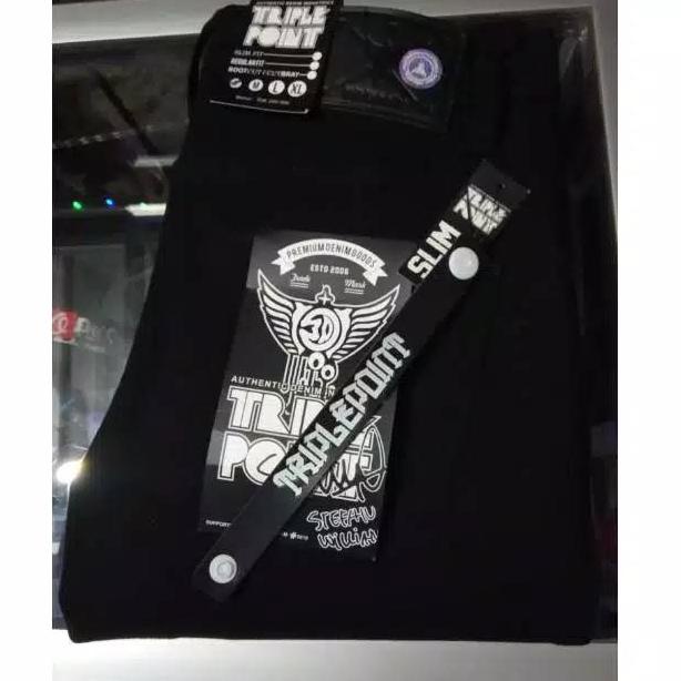 READY Celana jeans pria slimfit /original triple point100%original warna hitam pekat