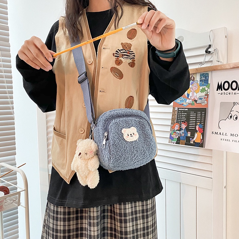 OVERFLOWS.ID CUTE BEAR WOOLEN SLING BAG TAS BEAR LUCU