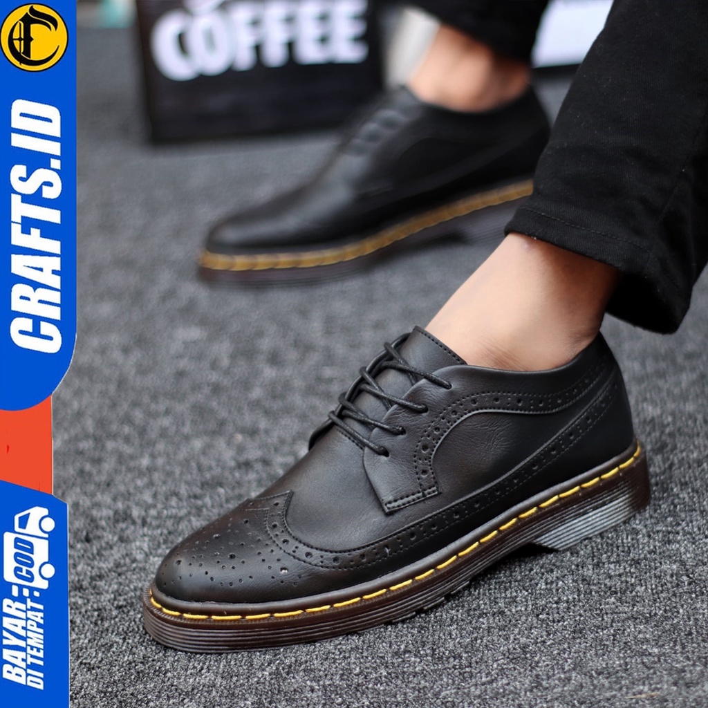 CRAFTS Wingtif - Sepatu Formal Pantofel Docmart Kerja Pria