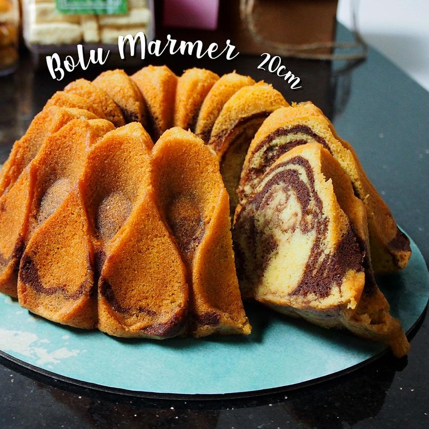 

✹ Bolu Marmer Premium (20cm) ~ Homemade by V&B Pastry ➥