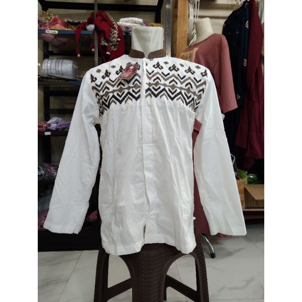 TAKWA BORDIR PUTIH MERAH