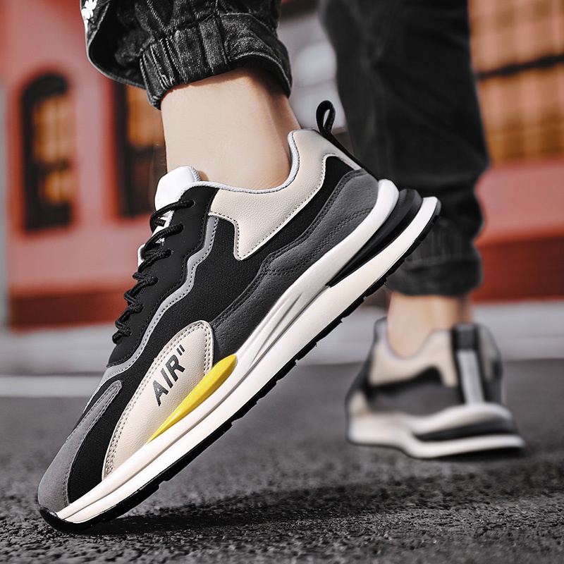 Highland Sepatu Pria Sneakers Hitam Casual Trendy Sepatu Lari Sekolah Tali Running Sport Shoes KSR707