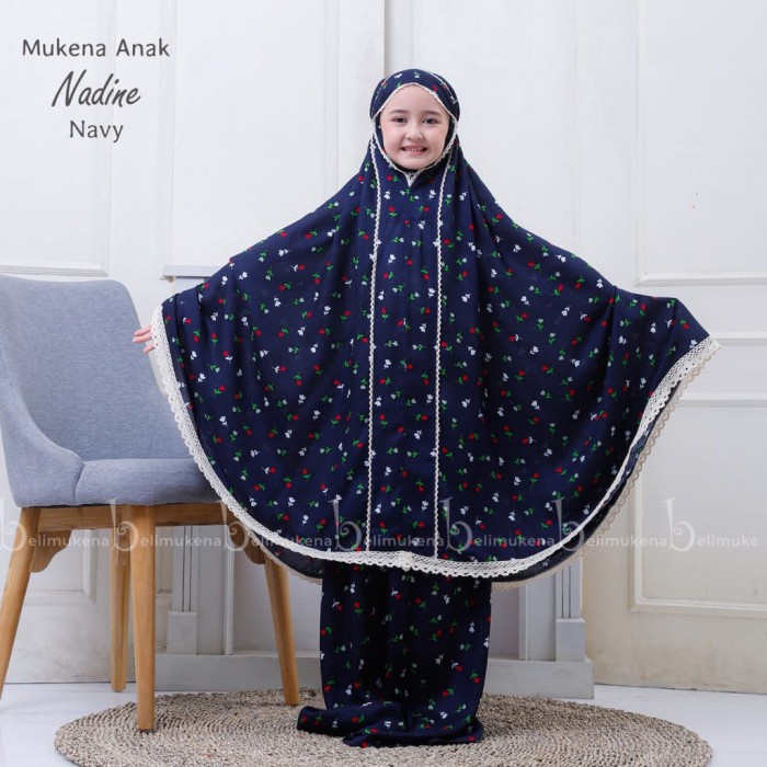 PROMO MUKENA ANAK TANGGUNG RAYON BALI NADINE MUKENAH ANAK SD RUKUH 8-11TAHUN - NAVY TERBARU TERLARIS