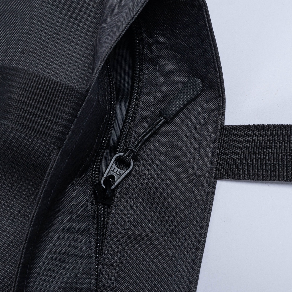 

ID FLADE STUDIOS - TAS TOTEBAG MULTIFUNGSI PRIA WANITA - TOTE BAG SELEMPANG BAHU - TYPHOGRAPHY