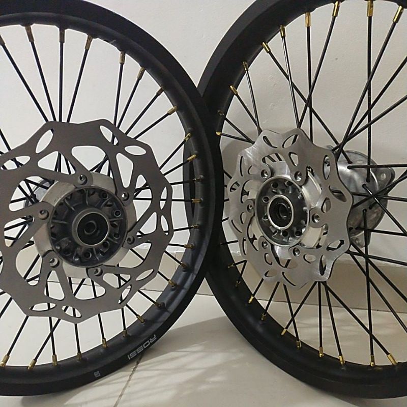 sepaket velg CRF150  klx dtracker klx150 140x140 ring 17 160x185 ring 17 sepaket sama piringan depan