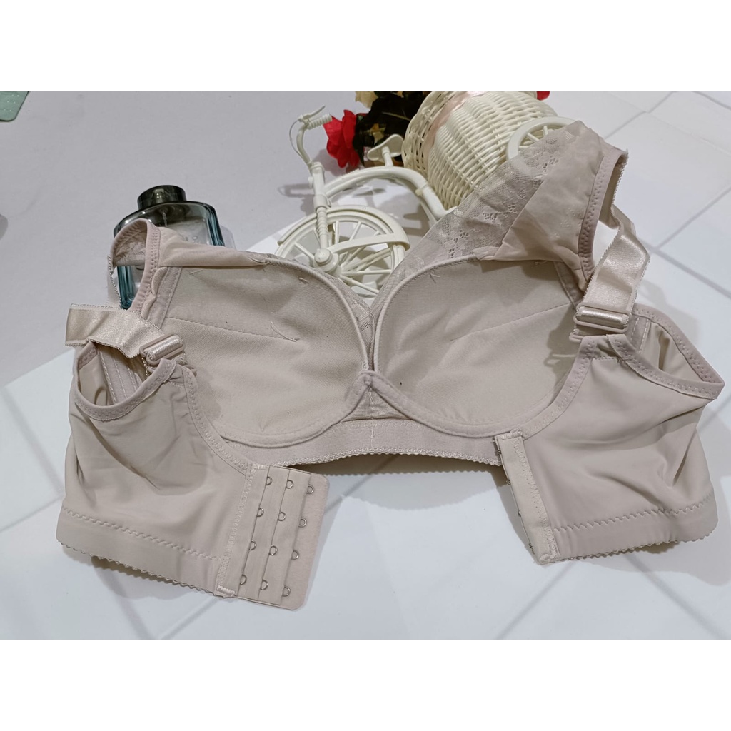 BRA / BH WANITA 03 TIDAK ADA KAWAT BUSA TIPIS SIZE 36-40