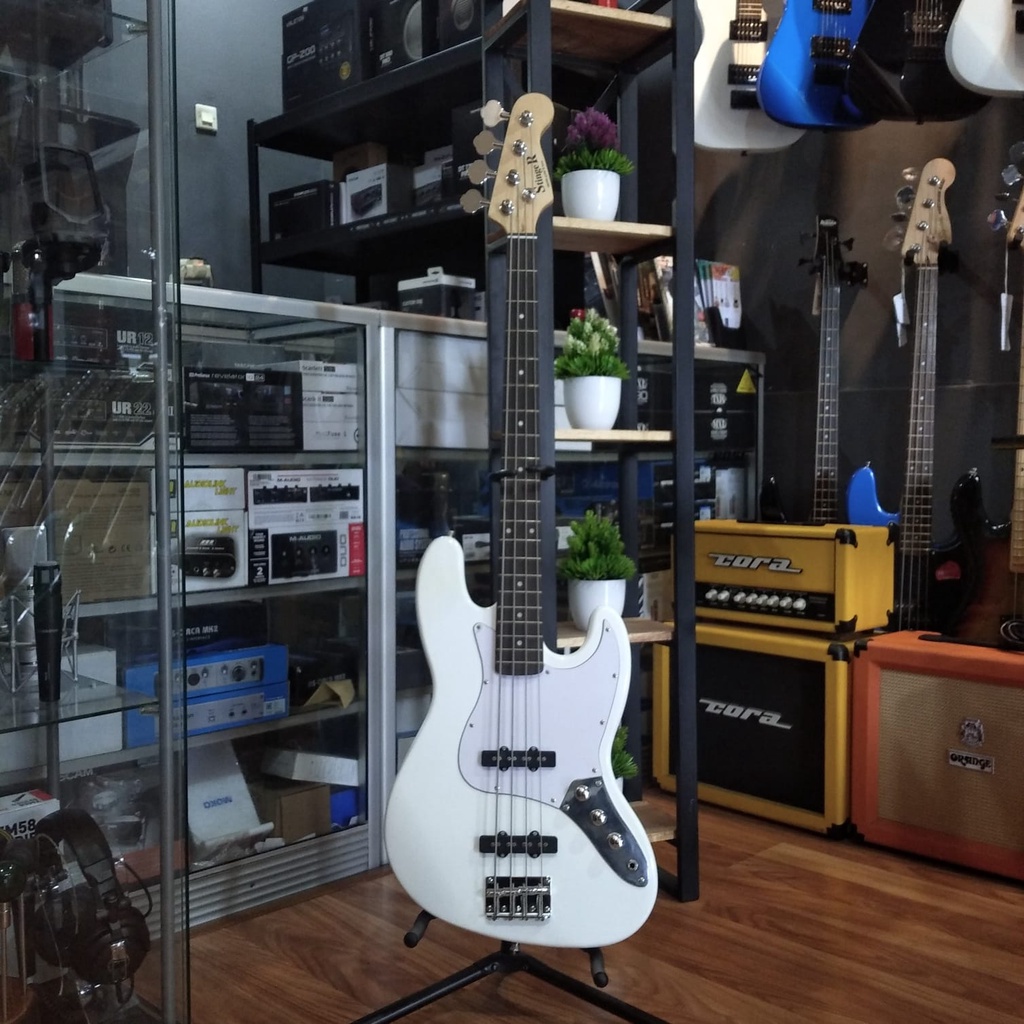 Stinger Jazz Bass Guitar White